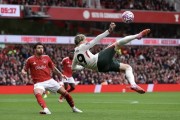 砸钱引援却翻车！切尔西3-0大胜藏2大隐患，55%传球率+半场弃将谁背锅？